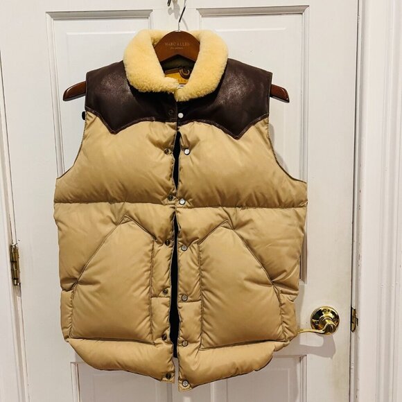 Rocky Mountain Featherbed Vest 38 / Medium Rare With Dark Horse Hide Yoke - Picture 1 of 16